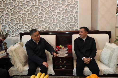 张正国